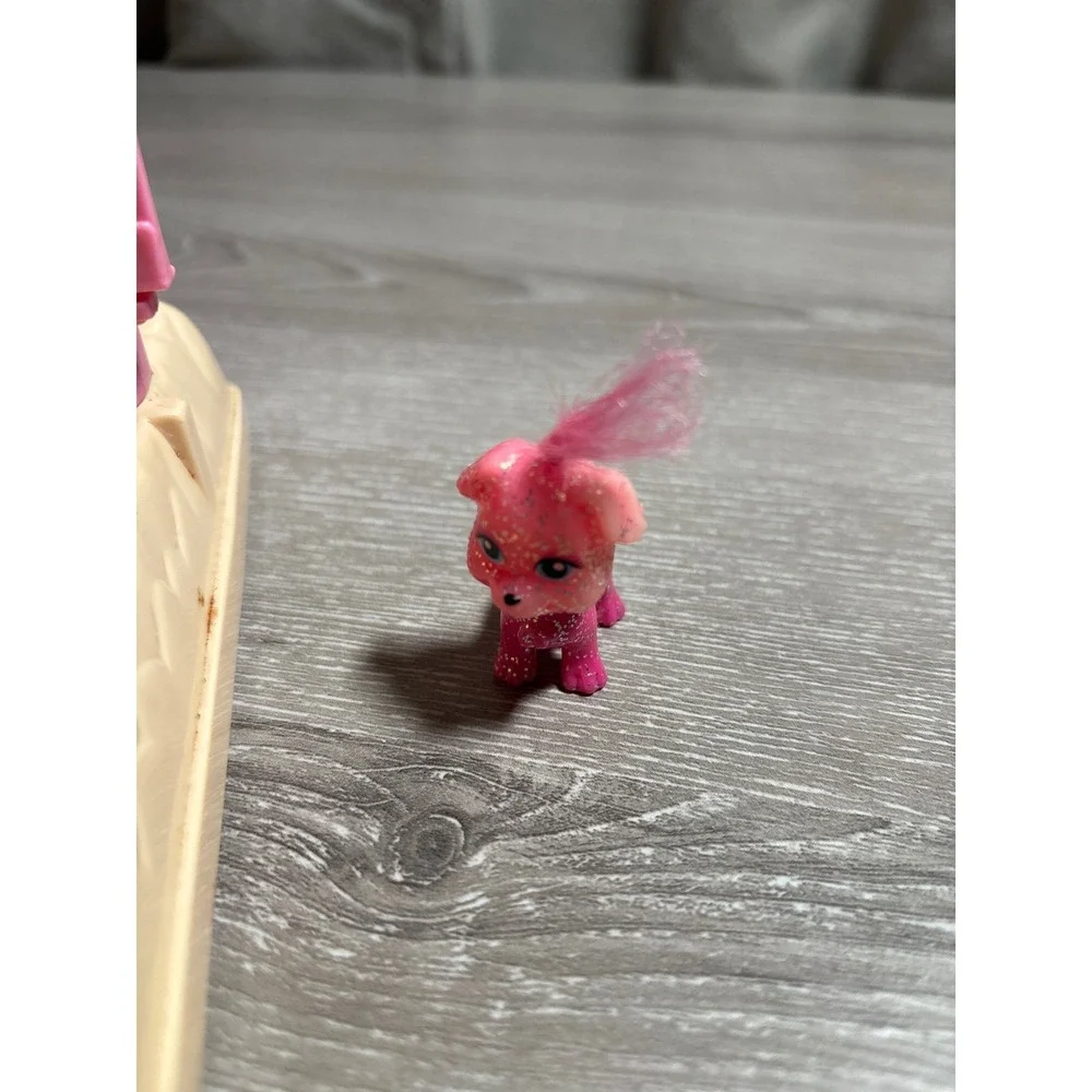 Vintage Polly Pocket Magnetic Pet Adventure Pink House Playset with Dog Figure